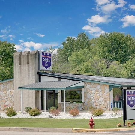 Knights Inn Cleveland/Macedonia Exterior photo